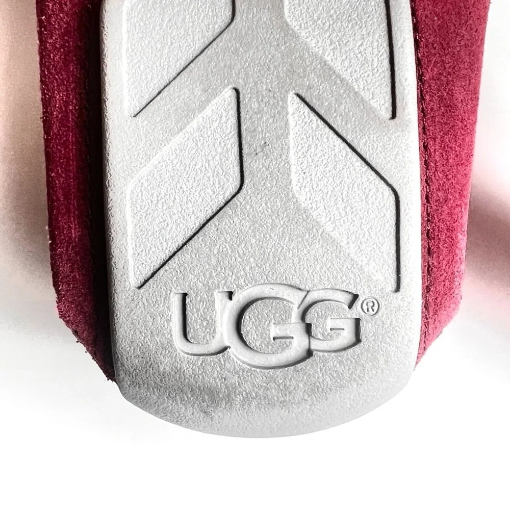 Ugg Men's BURGANDY  Hendrick loafer sneaker moc-toe shoe NWOT size 9
